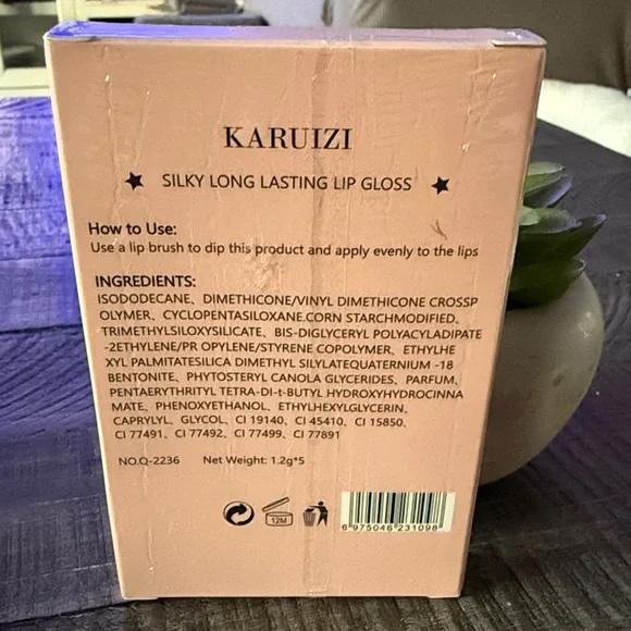 KARUIZI Matte Lip Gloss Set — Pink & Rose Shades - New Sealed!! - Picture 2 of 4